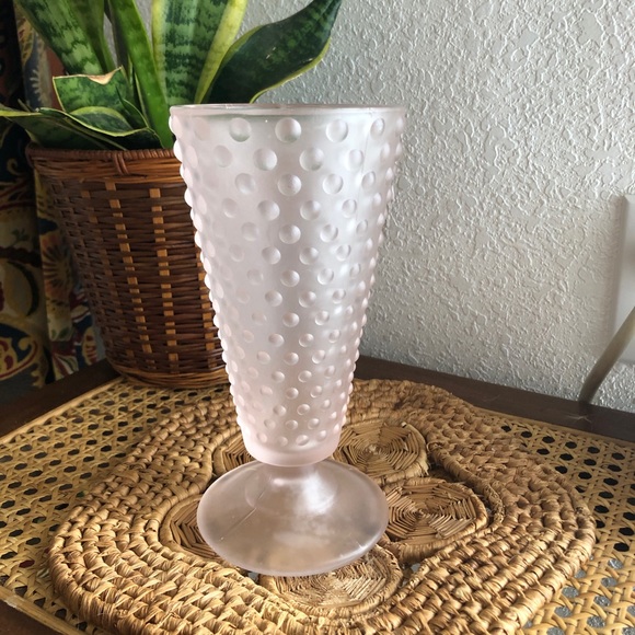 Vintage Pink Hobnail Glass Footed Vase - Picture 4 of 11